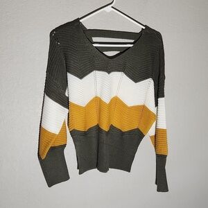 Full Circle Trends Sweater Medium Green Yellow White
